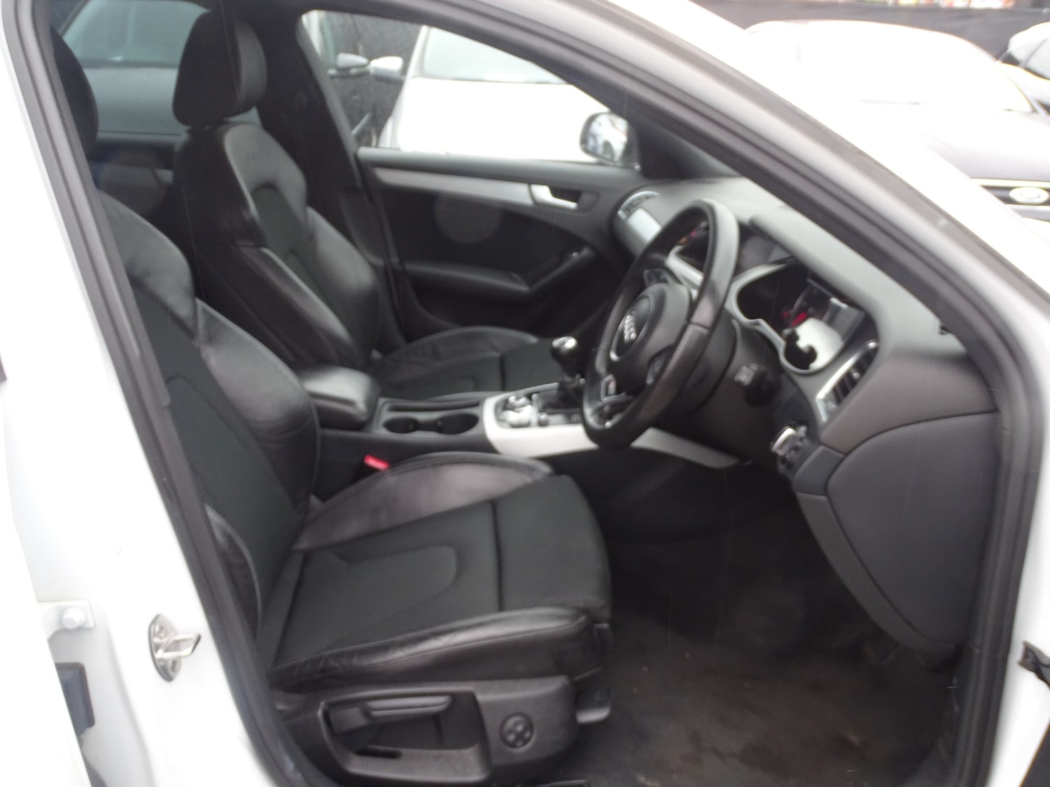 Used Audi A4 2014 for sale - 76257669: Photo 9