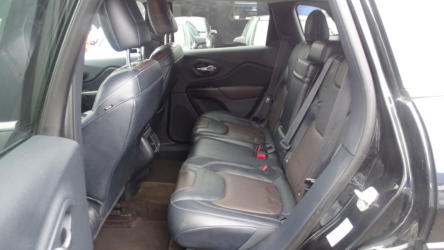 Used Jeep Cherokee 2015 for sale - 76591549: Photo 28