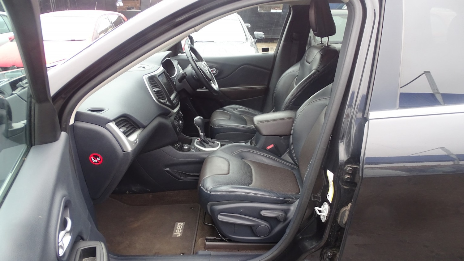 Used Jeep Cherokee 2015 for sale - 76591549: Photo 30