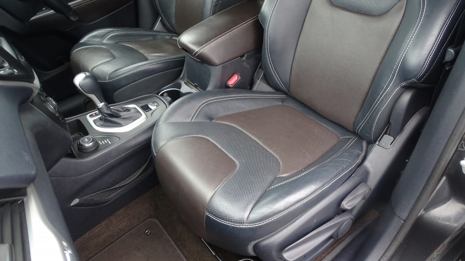 Used Jeep Cherokee 2015 for sale - 76591549: Photo 32