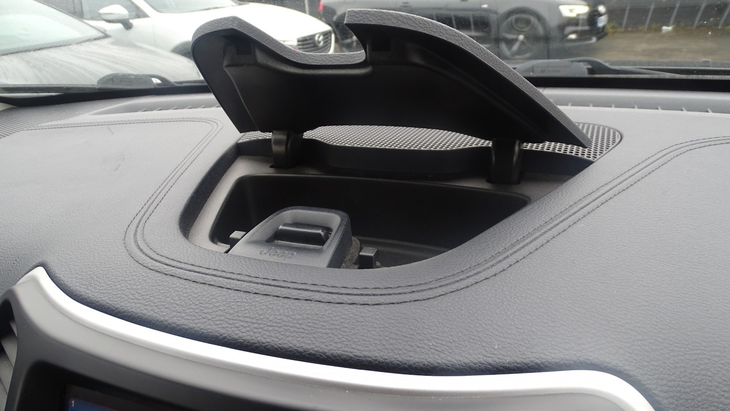 Used Jeep Cherokee 2015 for sale - 76591549: Photo 48