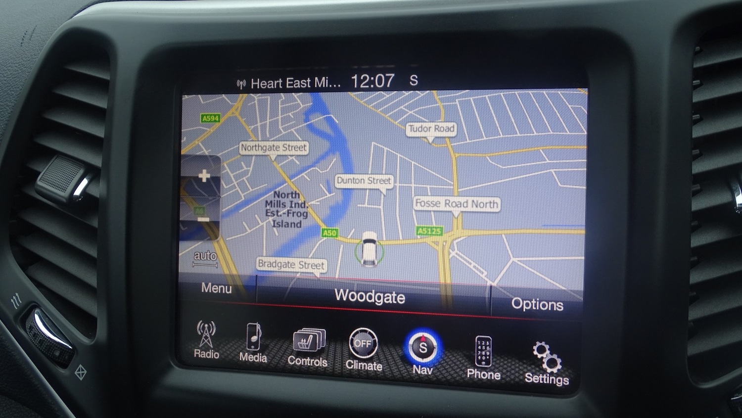 Used Jeep Cherokee 2015 for sale - 76591549: Photo 51