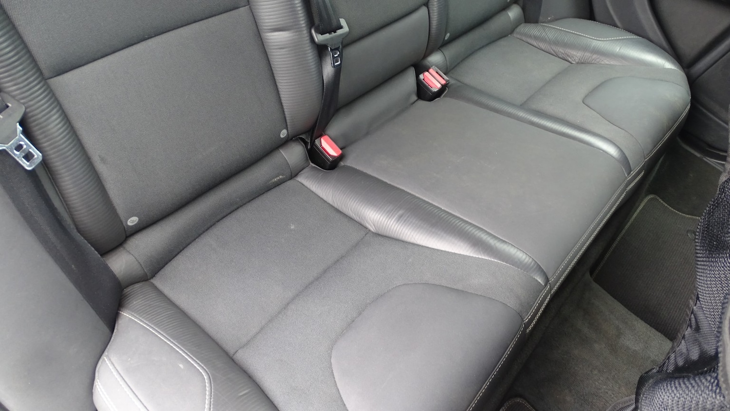 Used Volvo V60 2012 for sale - 78141087: Photo 28