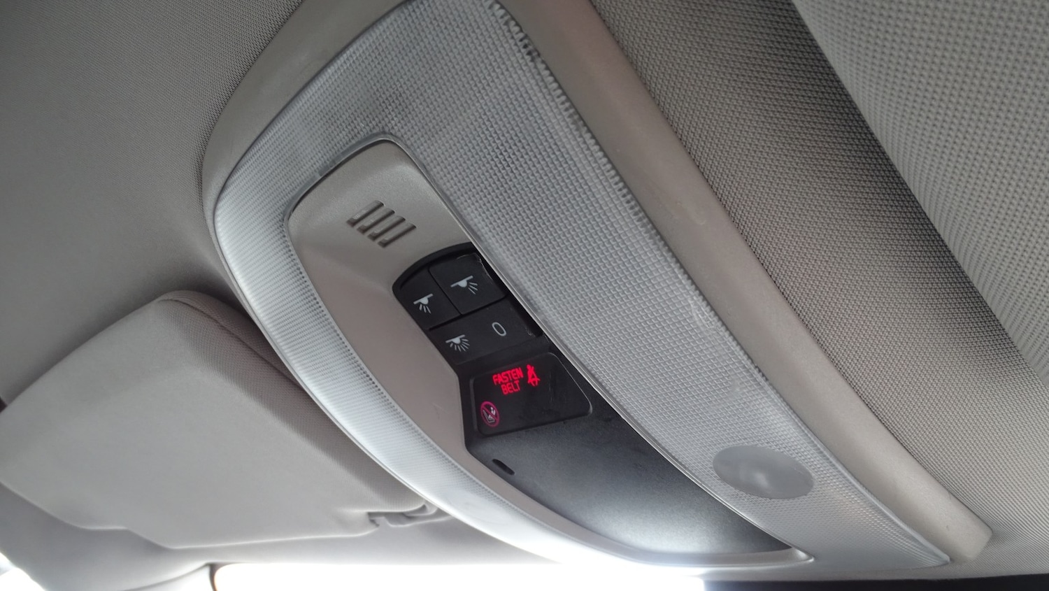 Used Volvo V60 2012 for sale - 78141087: Photo 45