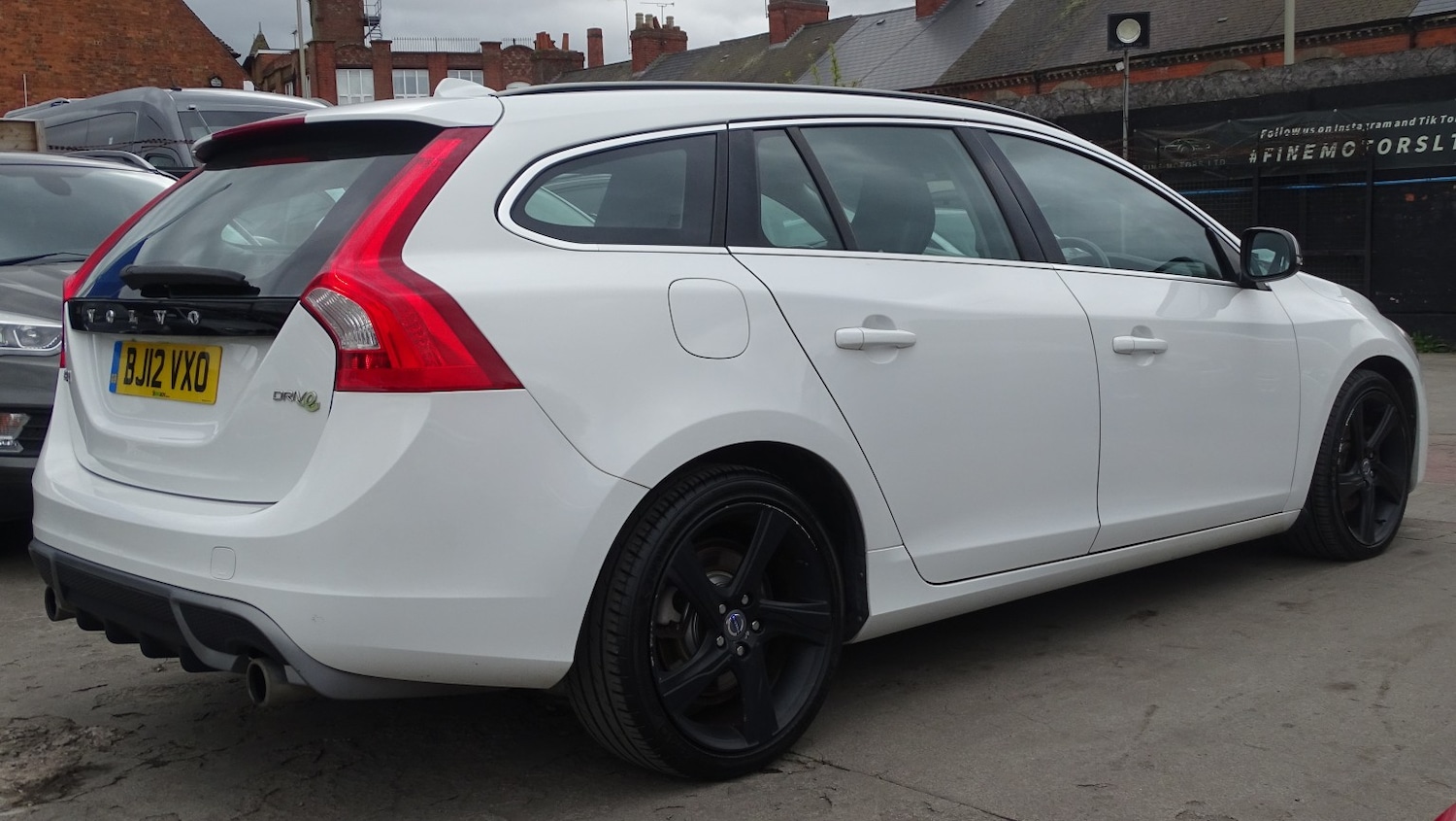 Used Volvo V60 2012 for sale - 78141087: Photo 6