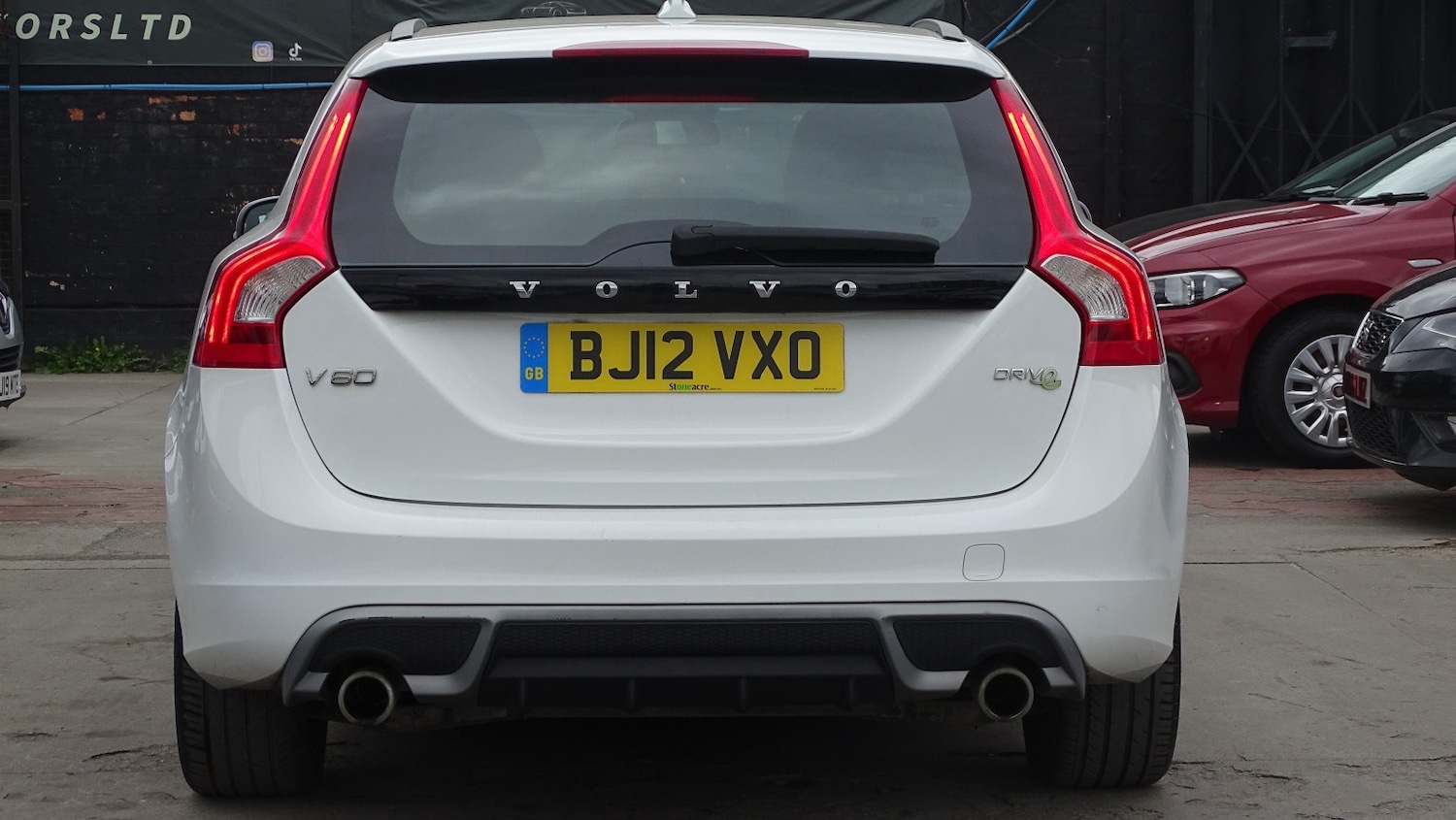 Used Volvo V60 2012 for sale - 78141087: Photo 8