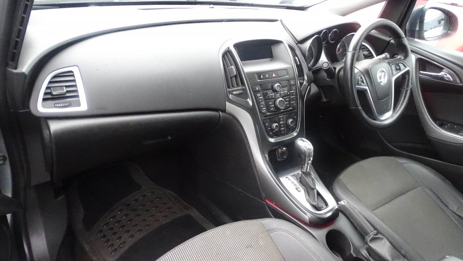 Used Vauxhall Astra 2013 for sale - 76547836: Photo 29