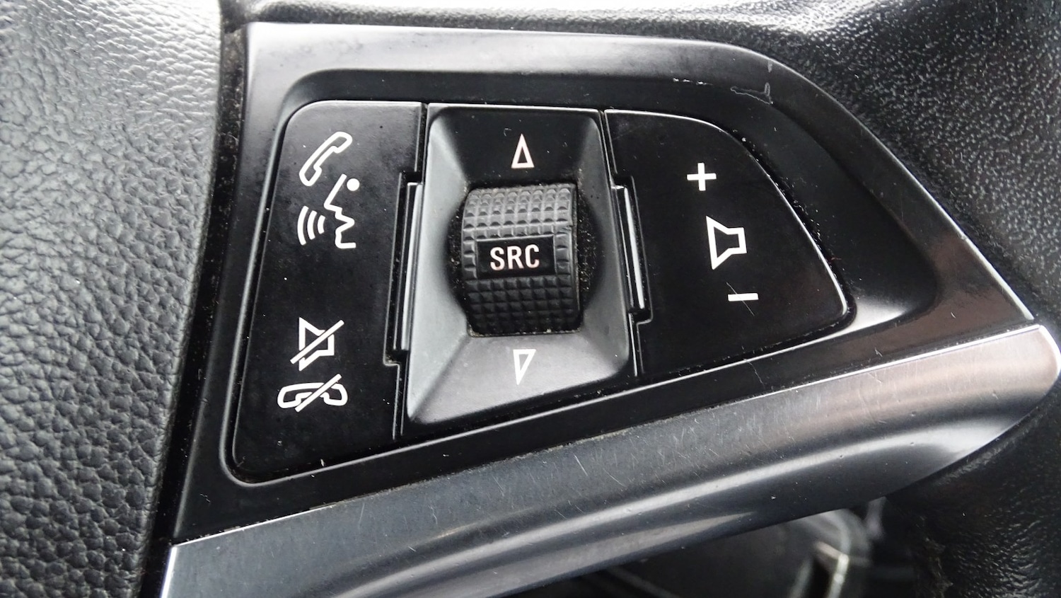 Used Vauxhall Astra 2013 for sale - 76547836: Photo 35