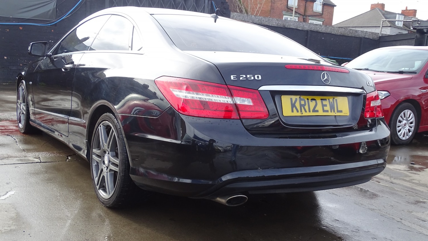 Used Mercedes-Benz E Class 2012 for sale - 77632486: Photo 11
