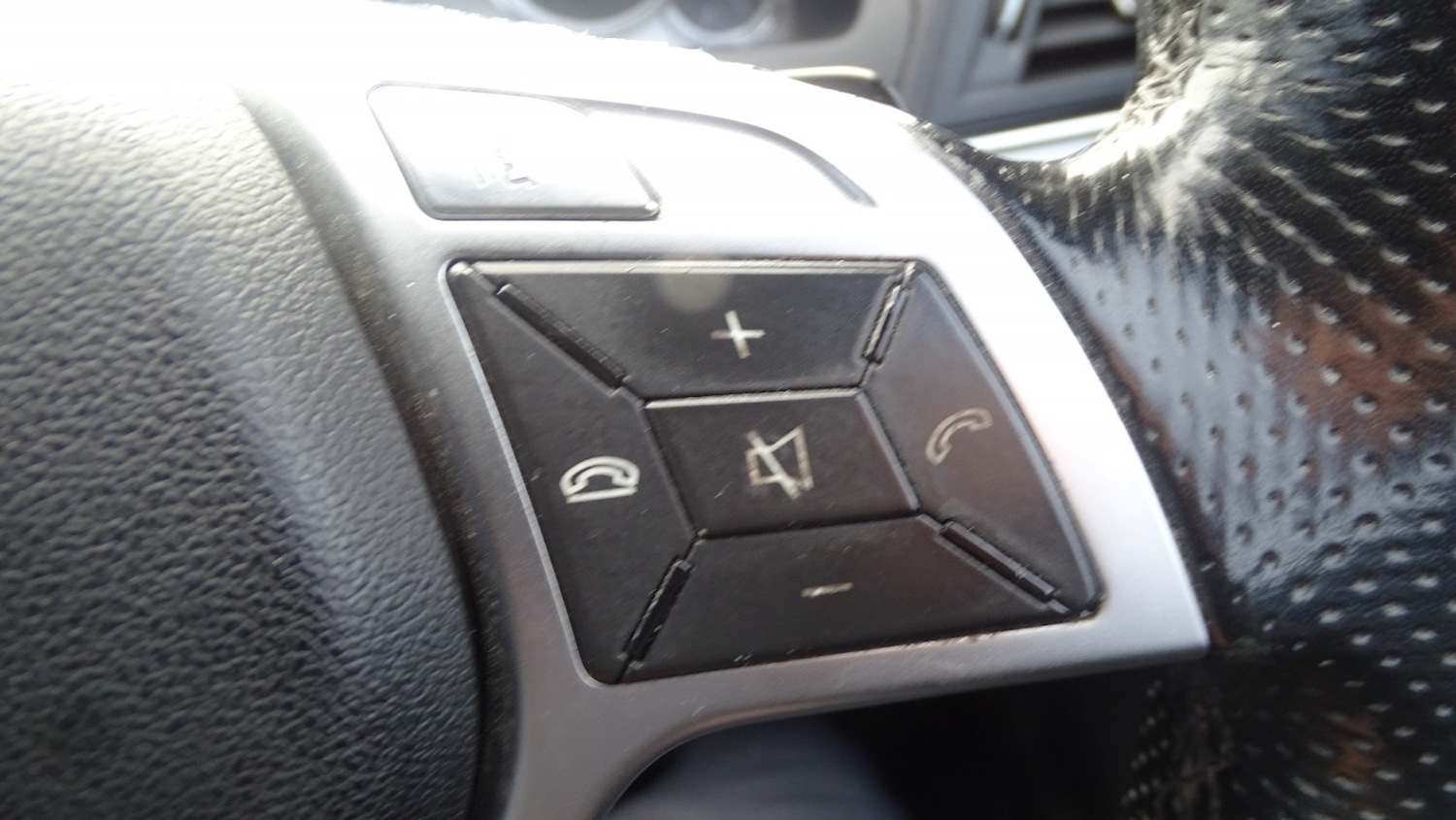 Used Mercedes-Benz E Class 2012 for sale - 77632486: Photo 43