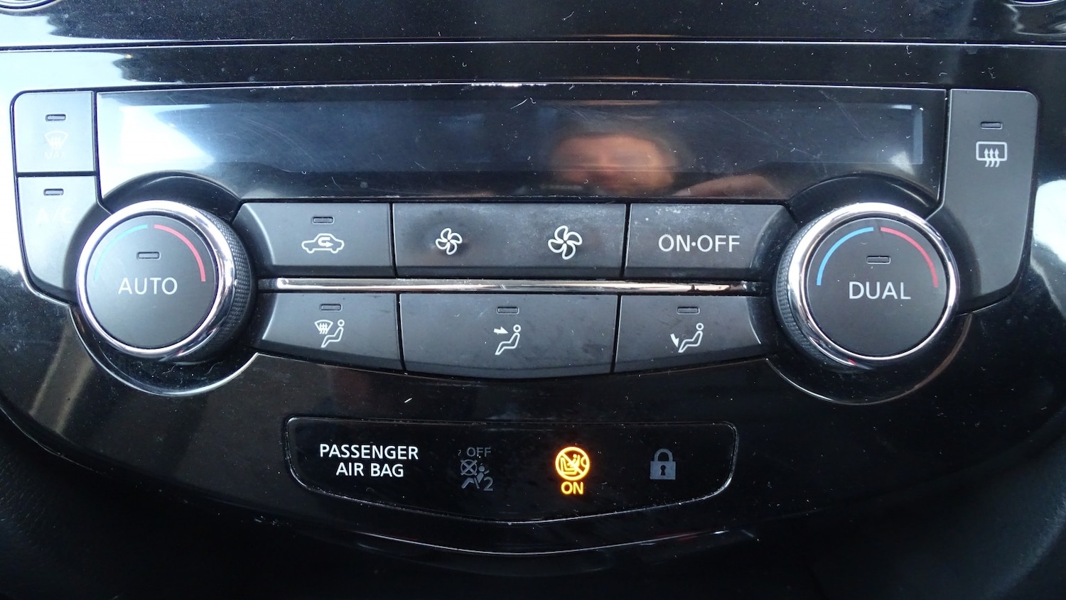 Used Nissan Qashqai 2014 for sale - 76656008: Photo 40