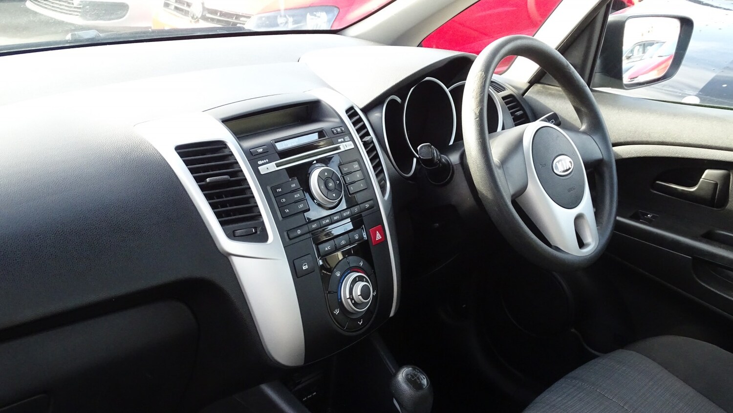 Used Kia Venga 2011 for sale - 76482907: Photo 21