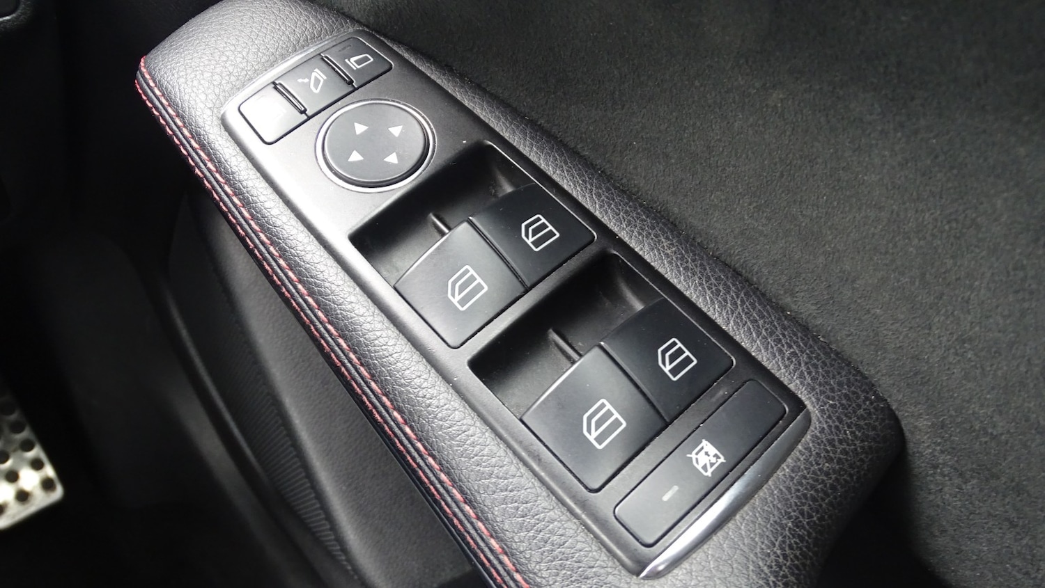 Used Mercedes-Benz A-Class 2013 for sale - 78182890: Photo 33