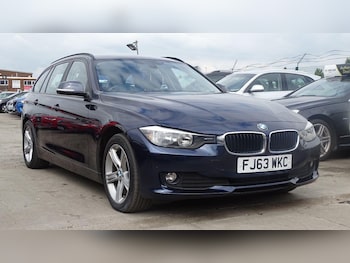 2013 - 2.0 318d SE Touring diesel drives a1 5-Door