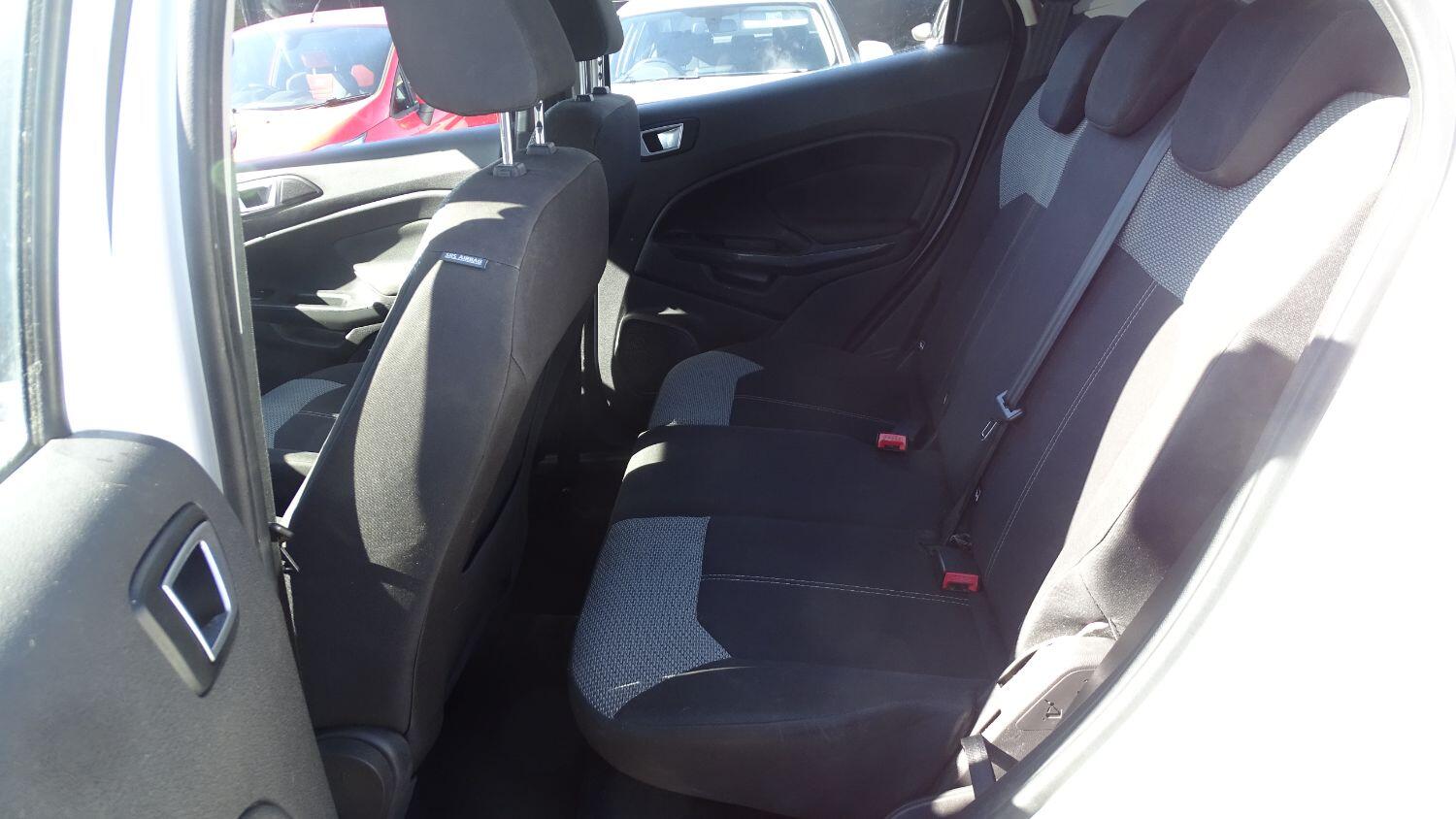 Used Ford Ecosport 2015 for sale - 76041076: Photo 24
