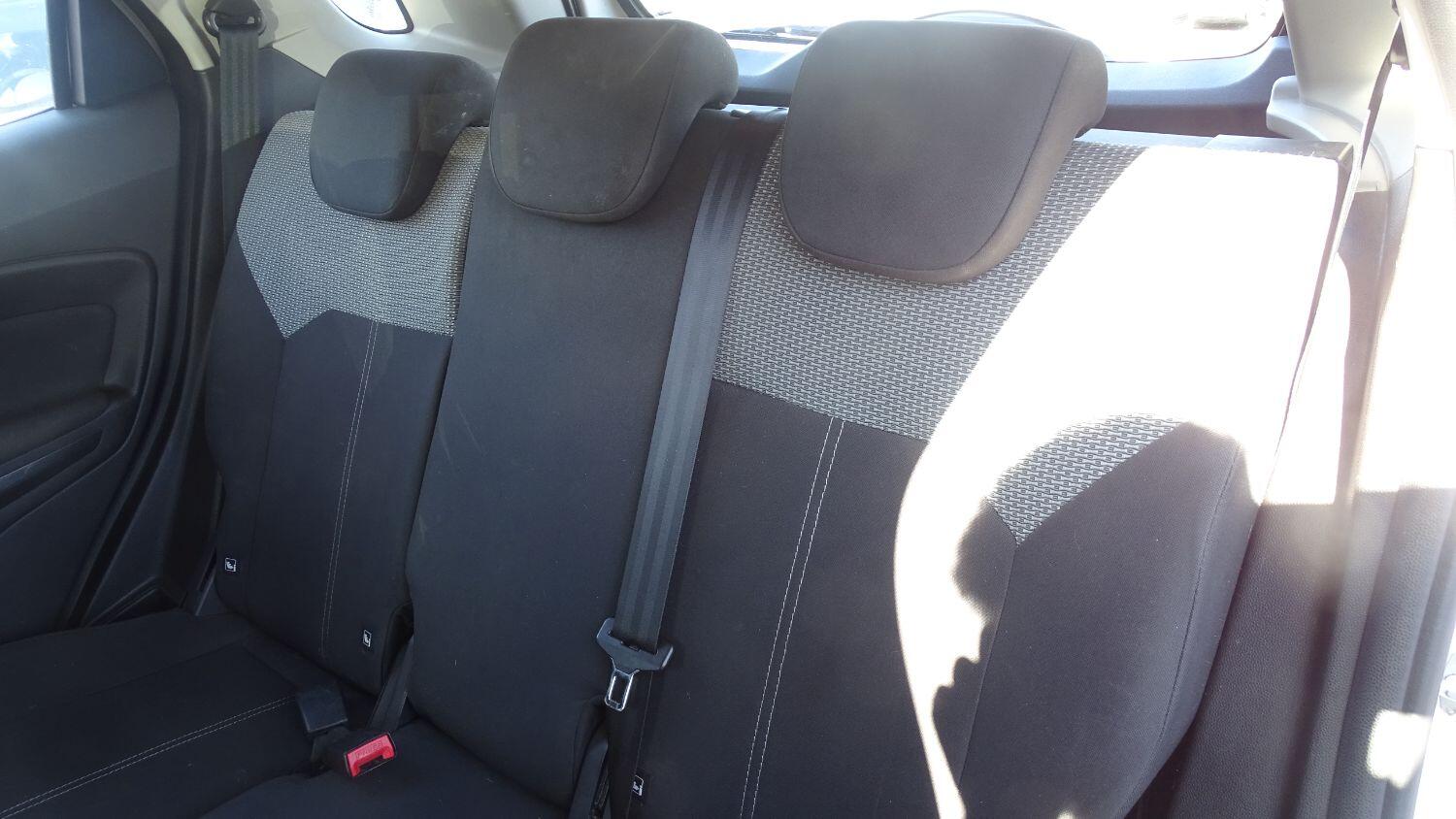 Used Ford Ecosport 2015 for sale - 76041076: Photo 25