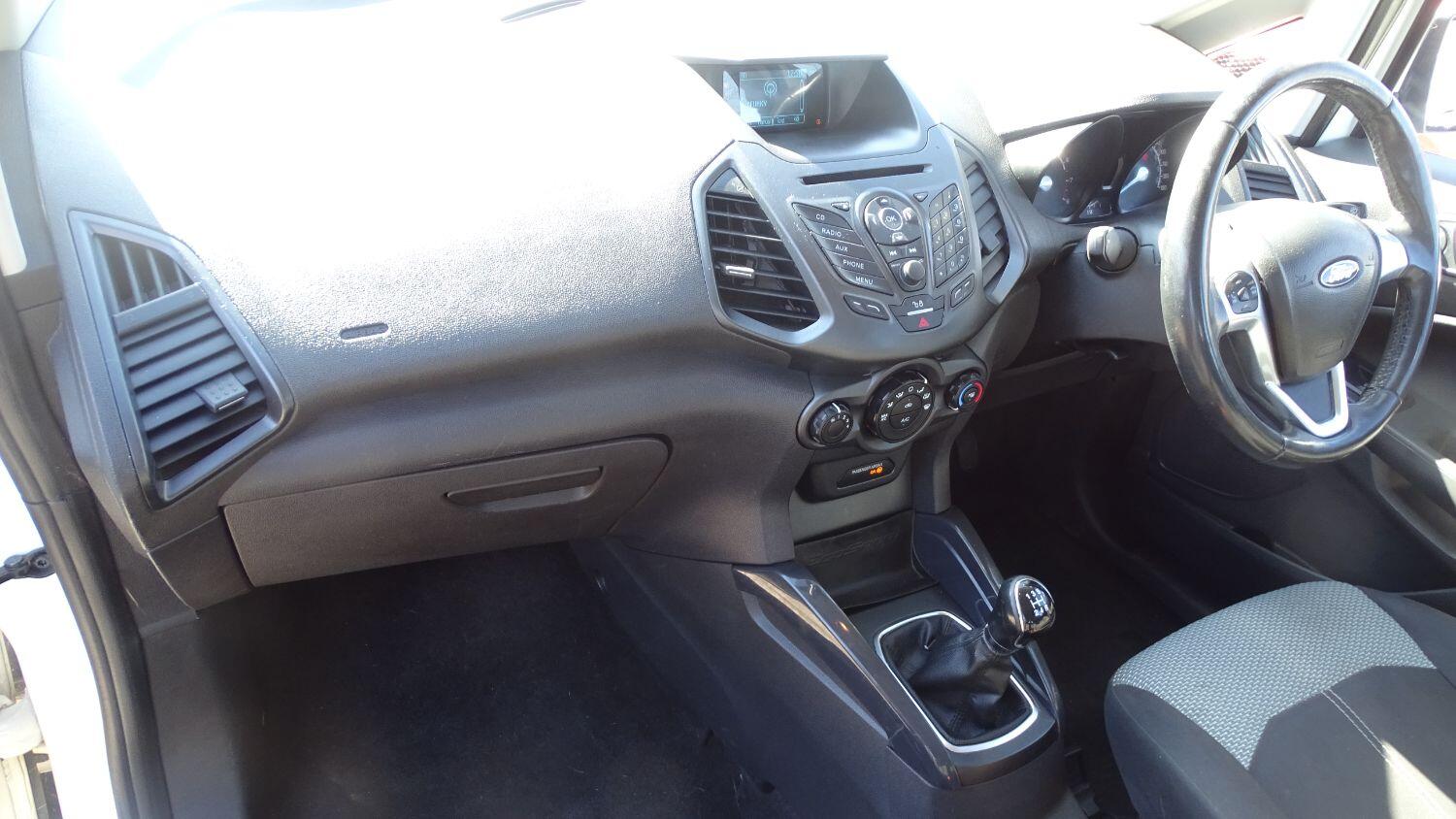 Used Ford Ecosport 2015 for sale - 76041076: Photo 30