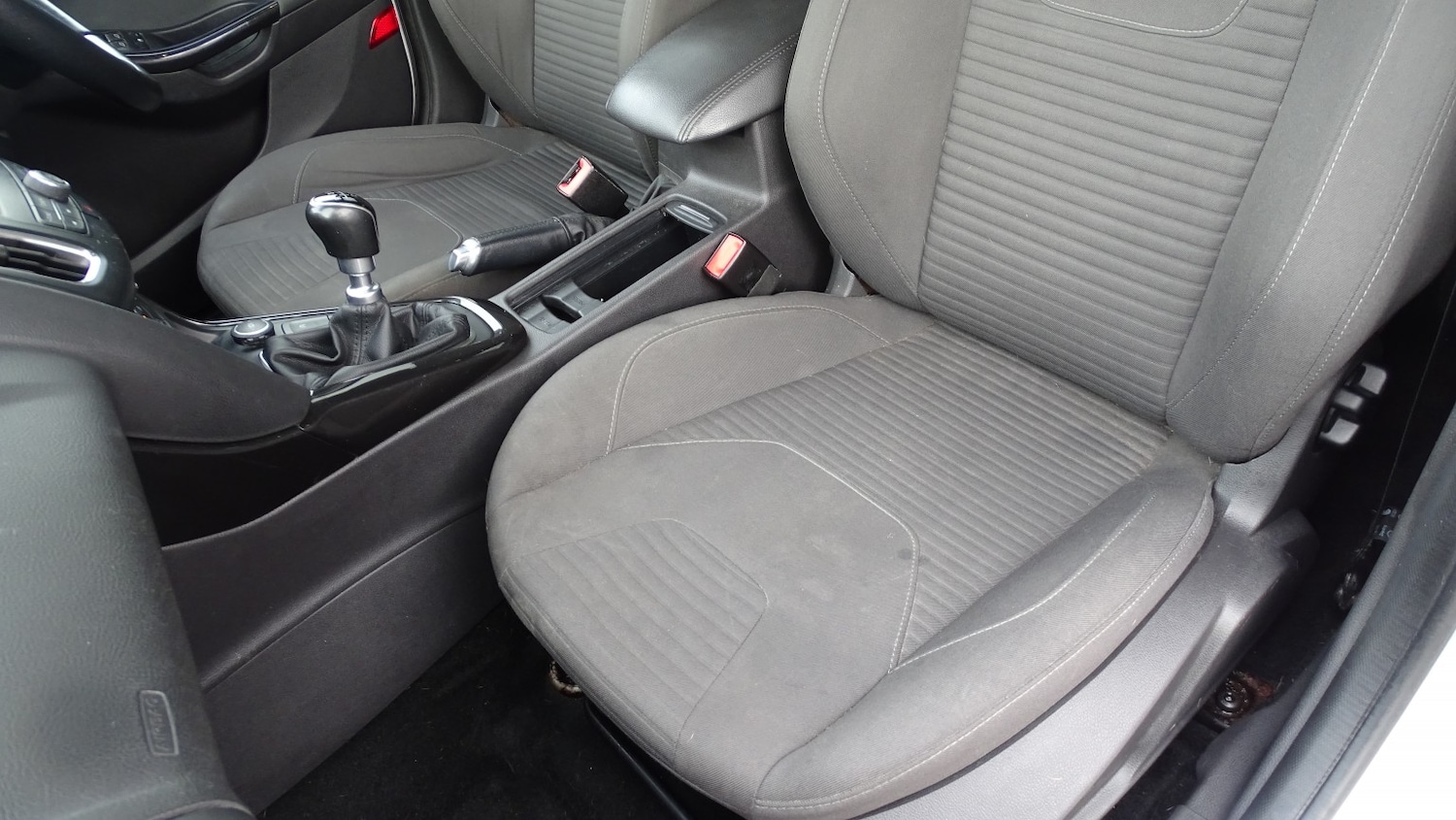 Used Ford Focus 2015 for sale - 77225143: Photo 32