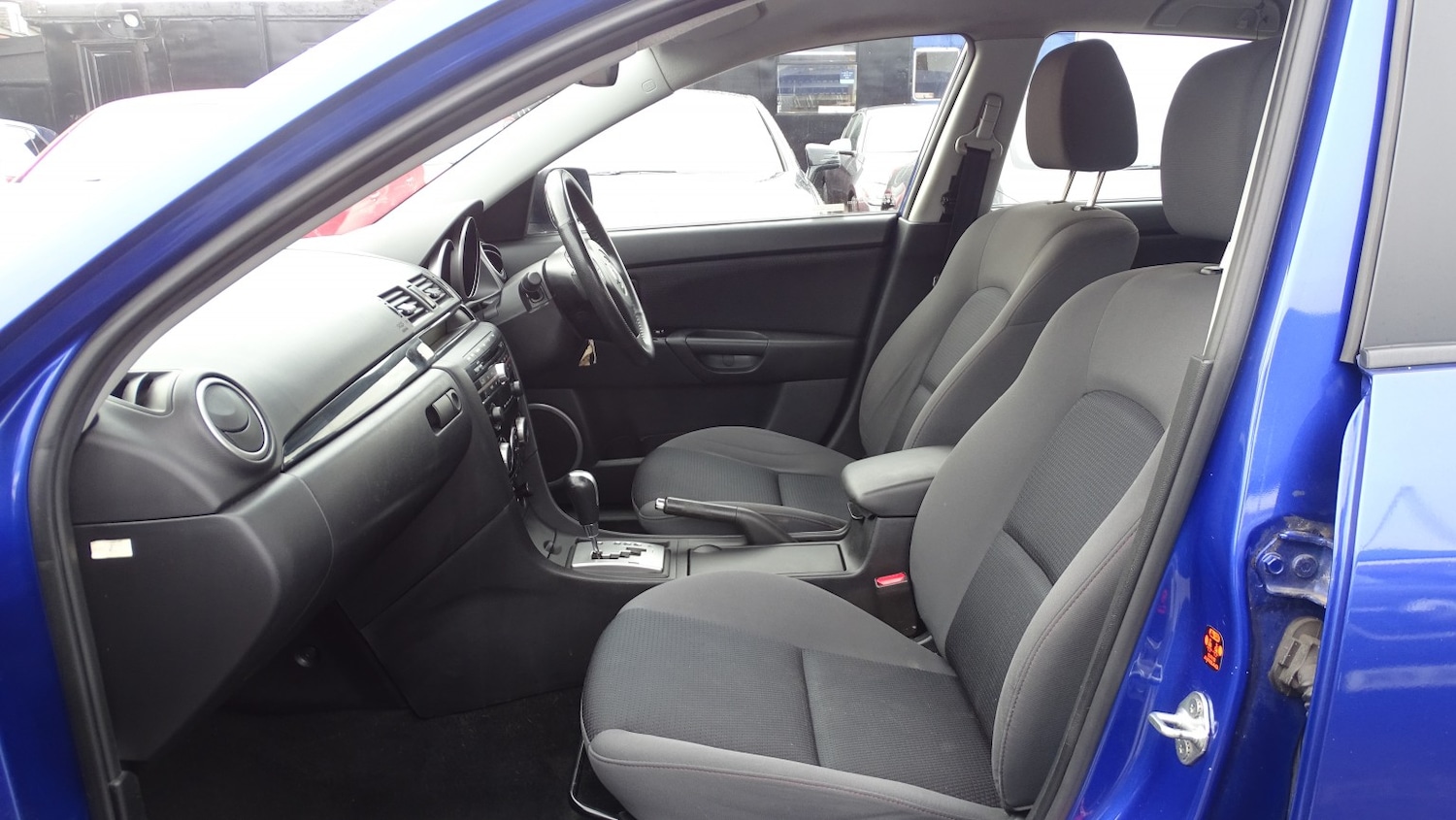 Used Mazda Mazda3 2008 for sale - 76407627: Photo 29