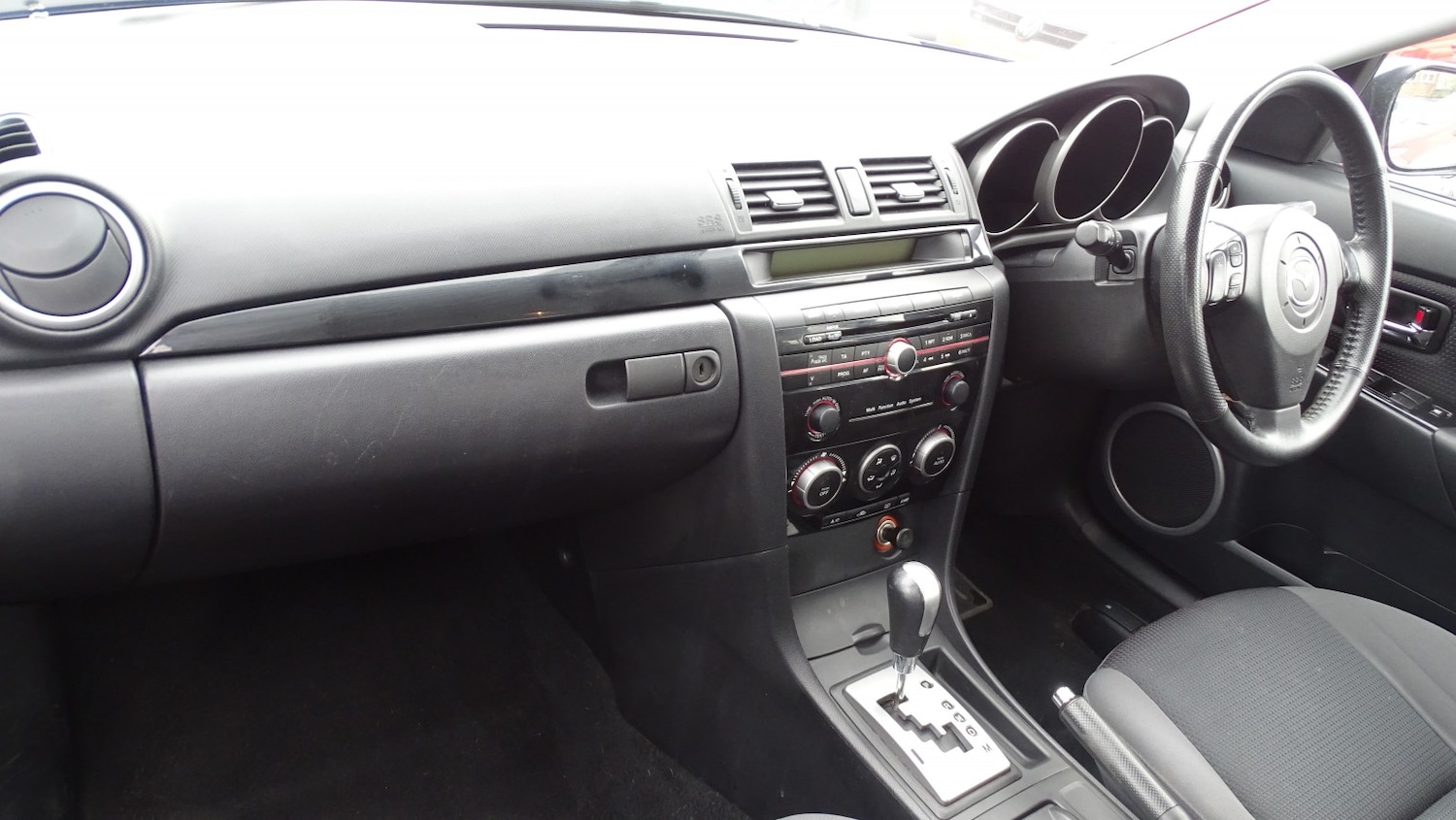 Used Mazda Mazda3 2008 for sale - 76407627: Photo 32