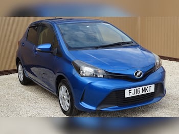 Used Toyota Yaris 2016 for sale - 79668418: Photo