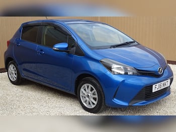 Used Toyota Yaris 2016 for sale - 79668418: Photo