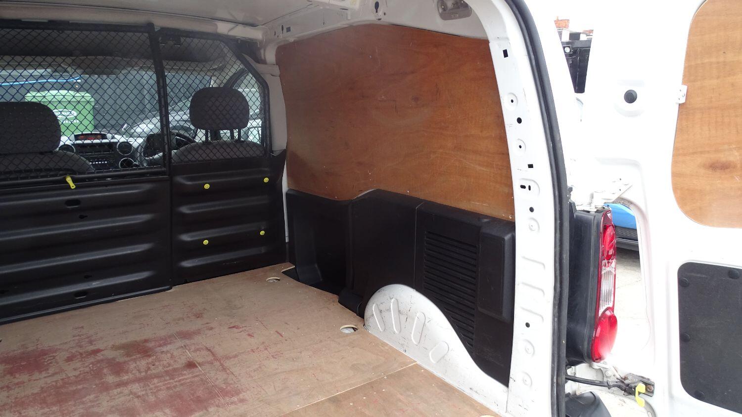 Used Peugeot Partner 2014 for sale - 76794672: Photo 23