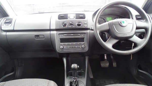 Used Skoda Fabia 2010 for sale - 75124361: Photo 19
