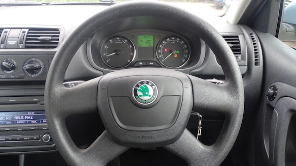 Used Skoda Fabia 2010 for sale - 75124361: Photo 53