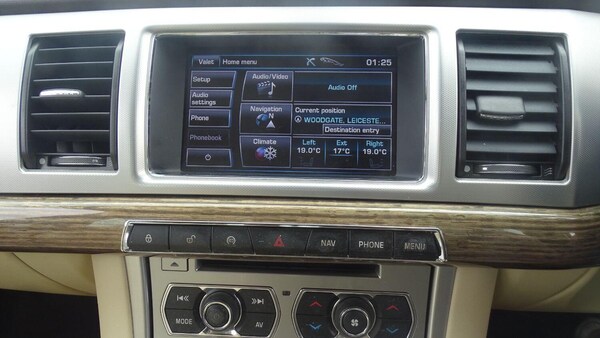 Used Jaguar XF 2013 for sale - 75621161: Photo 44