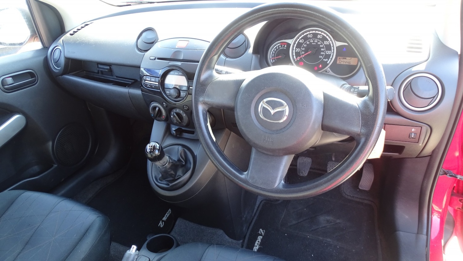Used Mazda Mazda2 2013 for sale - 77938038: Photo 11