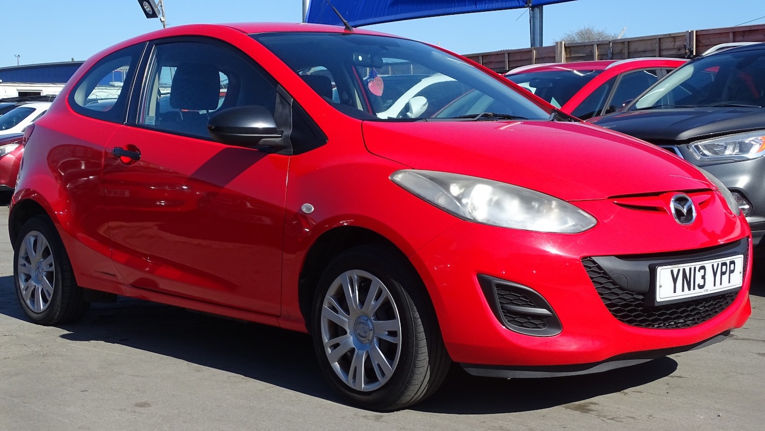 Used Mazda Mazda2 2013 for sale - 77938038: Photo 3