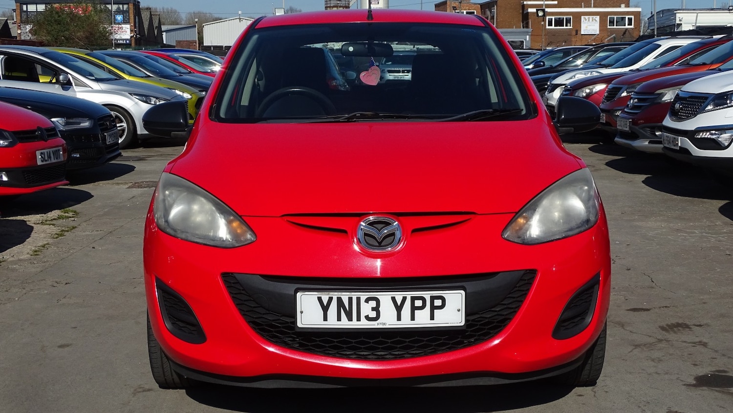 Used Mazda Mazda2 2013 for sale - 77938038: Photo 4