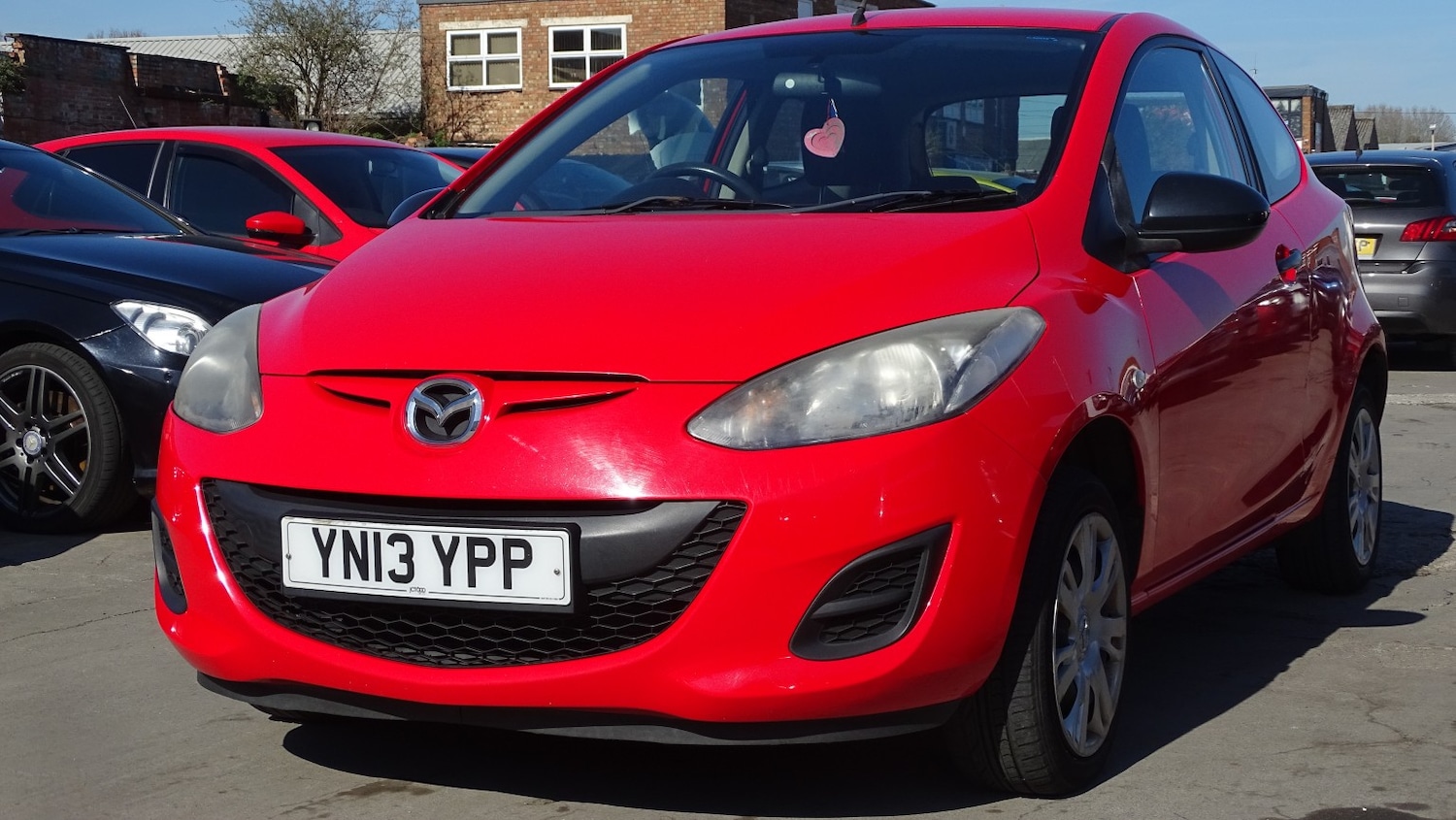 Used Mazda Mazda2 2013 for sale - 77938038: Photo 5