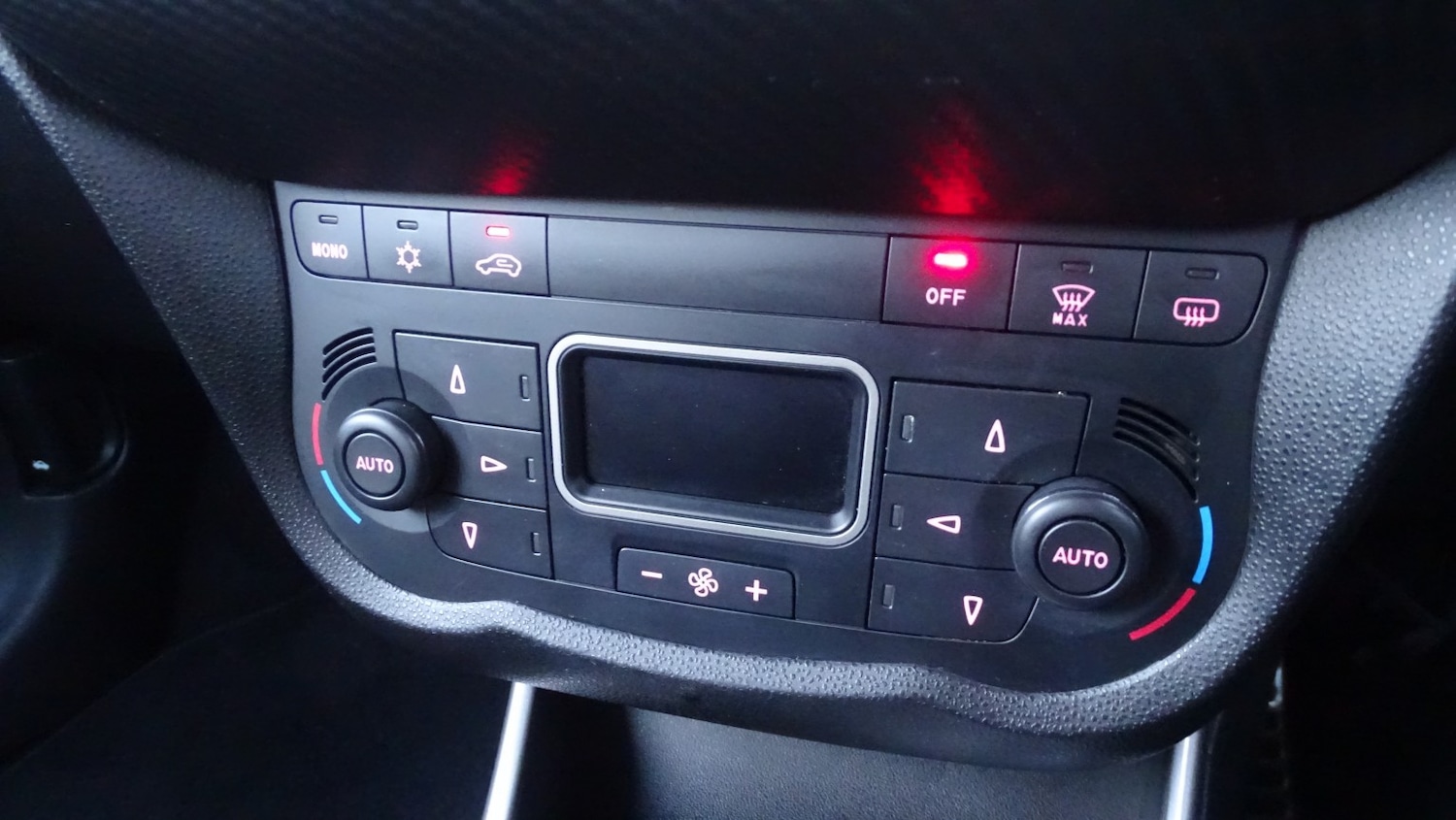 Used Alfa Romeo MiTo 2009 for sale - 76848707: Photo 24