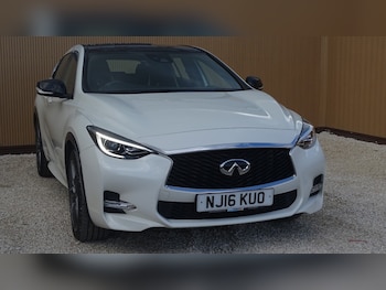 Used Infiniti Q30 2016 for sale - 78584405: Photo