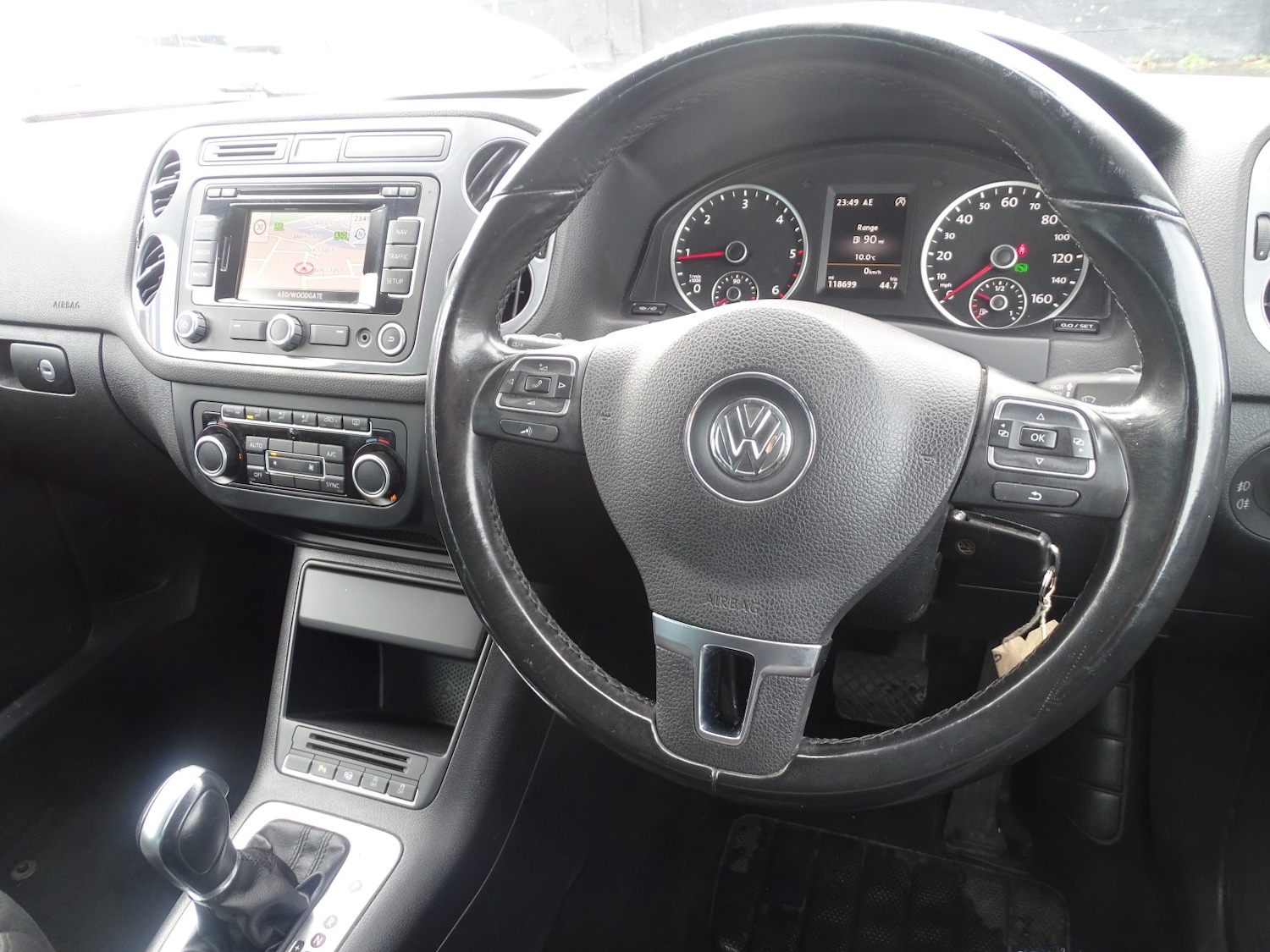 Used Volkswagen Tiguan 2015 for sale - 76358231: Photo 17