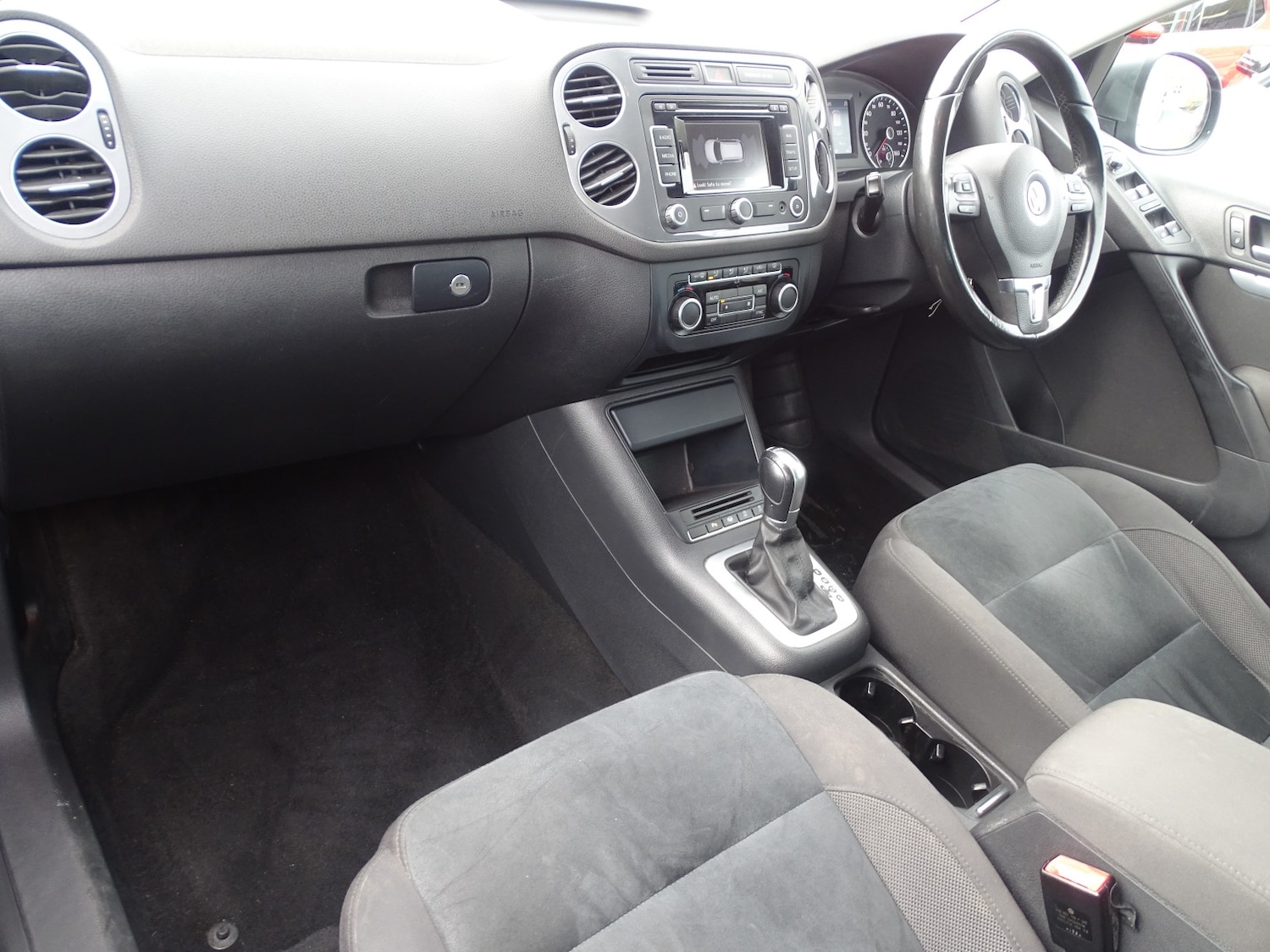 Used Volkswagen Tiguan 2015 for sale - 76358231: Photo 30