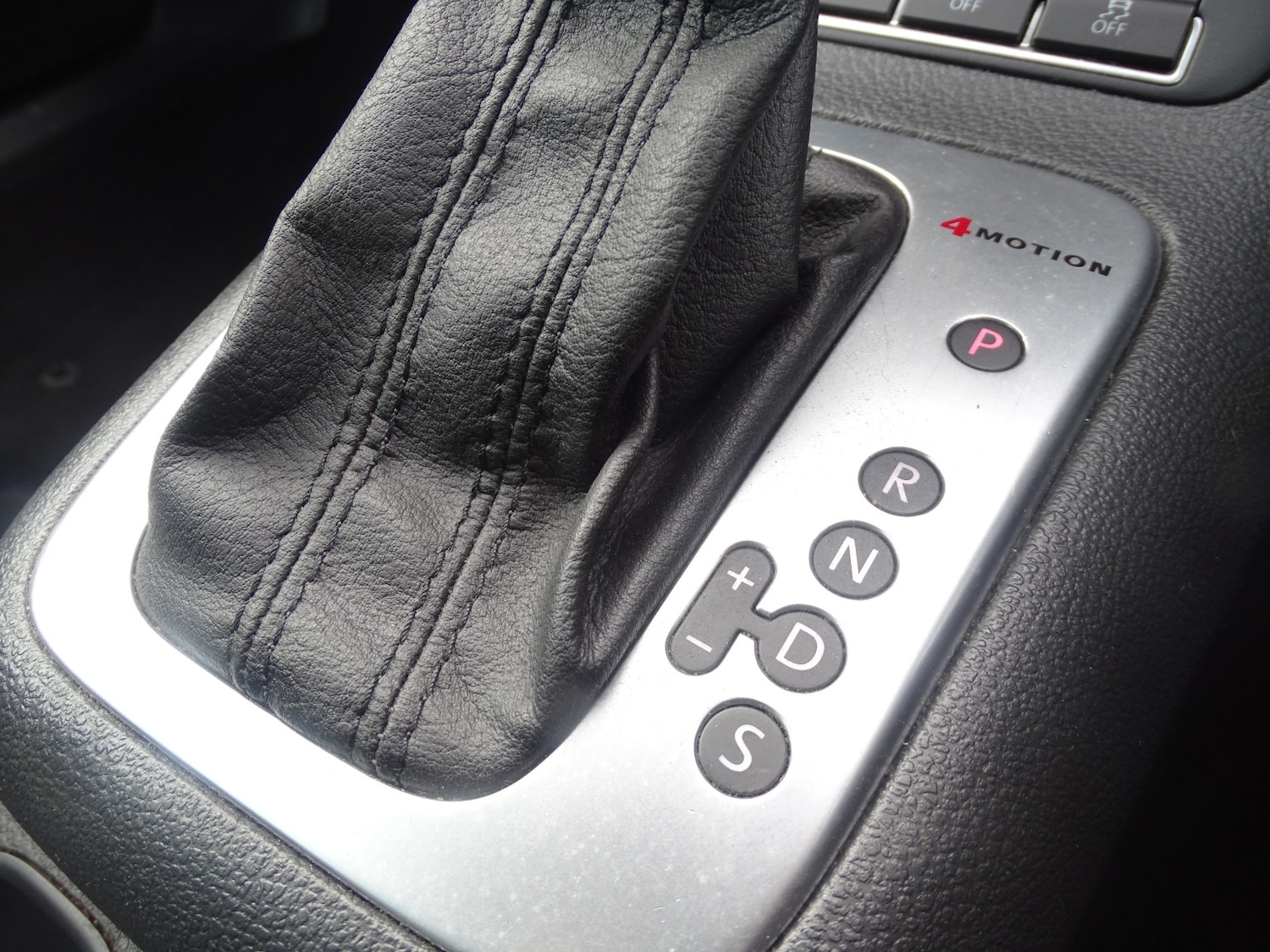 Used Volkswagen Tiguan 2015 for sale - 76358231: Photo 37