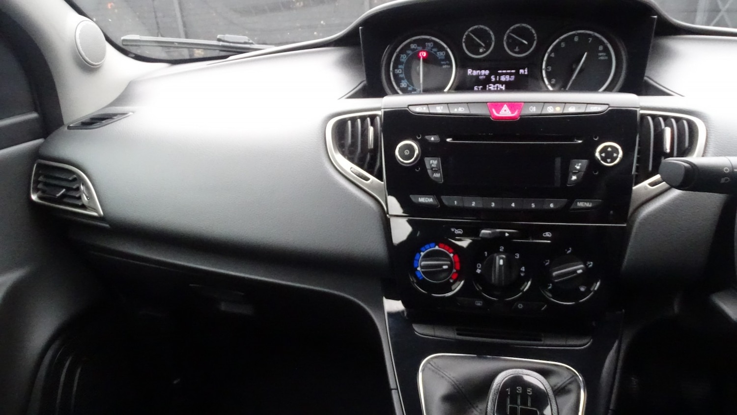 Used Chrysler Ypsilon 2014 for sale - 77535917: Photo 33