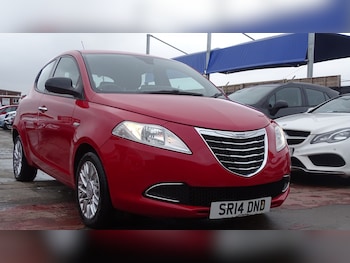 Used Chrysler Ypsilon 2014 for sale - 77535917: Photo