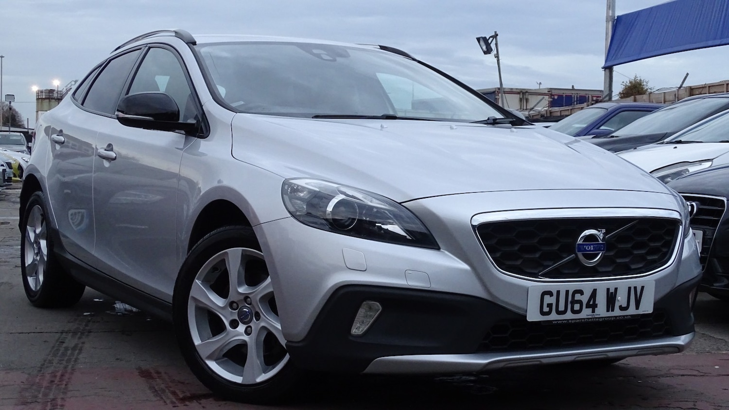 Used Volvo V40 2014 for sale - 76483001: Photo 1