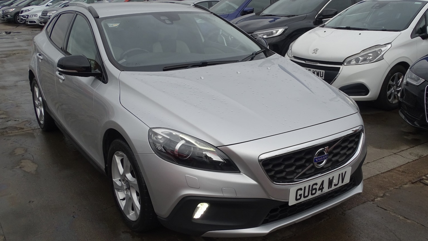 Used Volvo V40 Cross Country 2014 for sale - 76483001: Photo 16