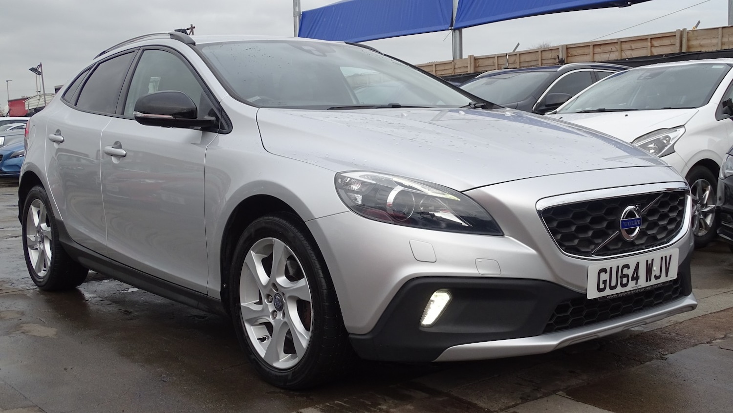 Used Volvo V40 Cross Country 2014 for sale - 76483001: Photo 2