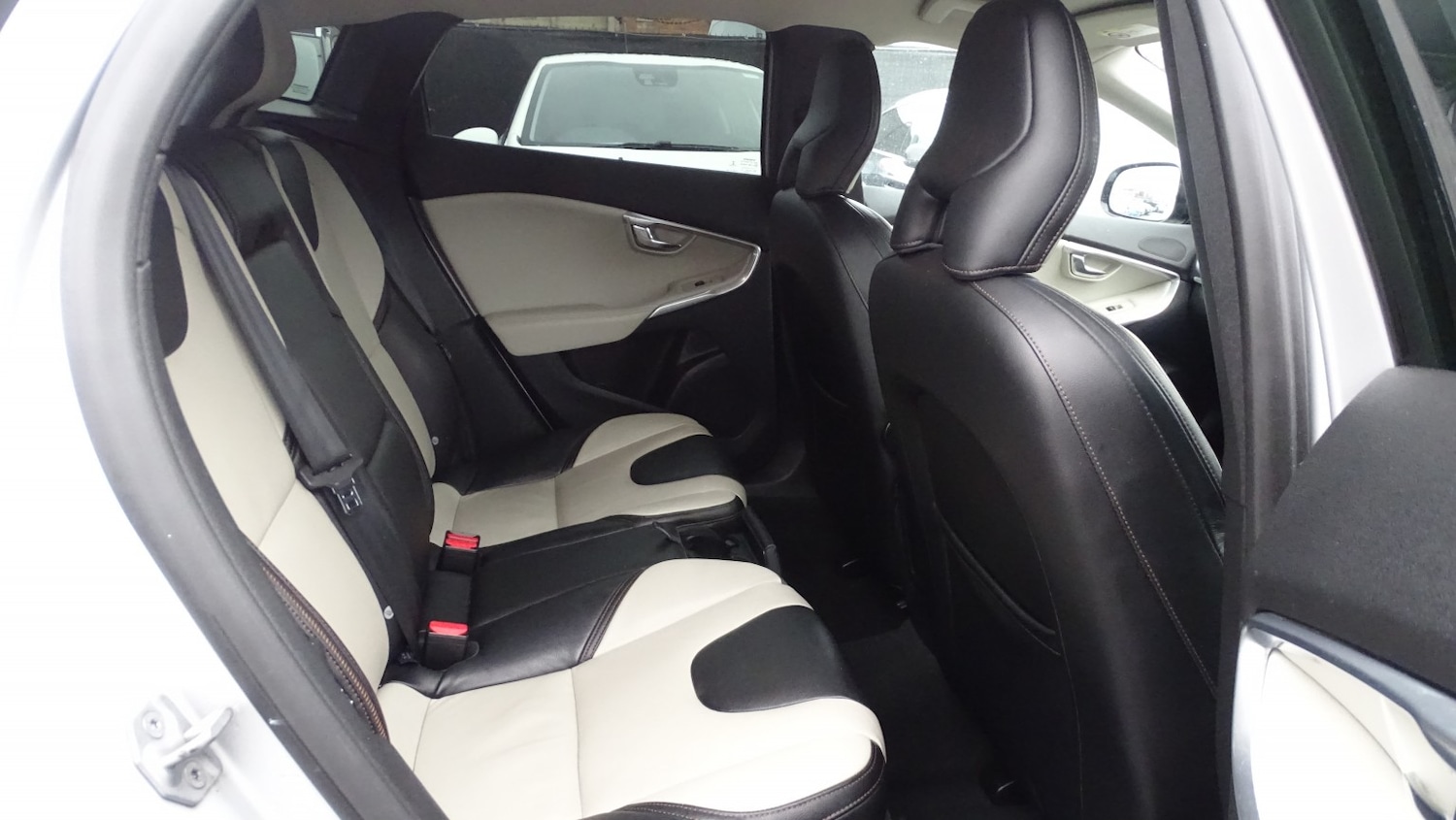 Used Volvo V40 Cross Country 2014 for sale - 76483001: Photo 21