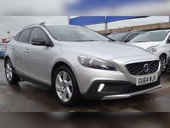 Used Volvo V40 Cross Country 2014 for sale - 76483001: Photo