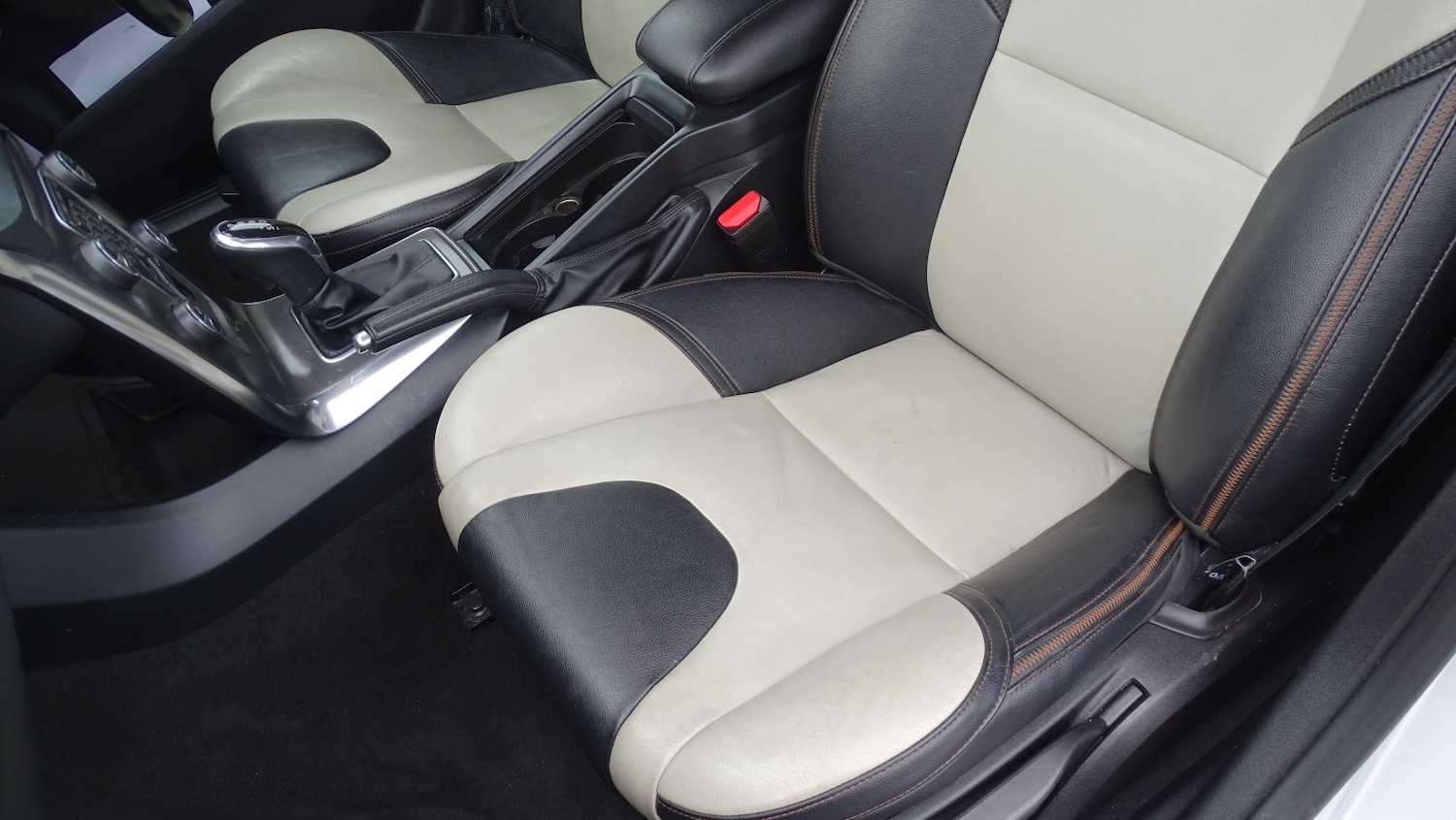 Used Volvo V40 Cross Country 2014 for sale - 76483001: Photo 30