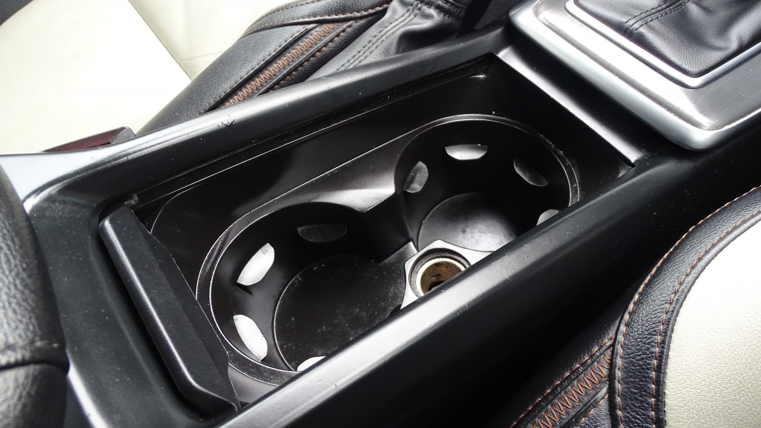 Used Volvo V40 Cross Country 2014 for sale - 76483001: Photo 38