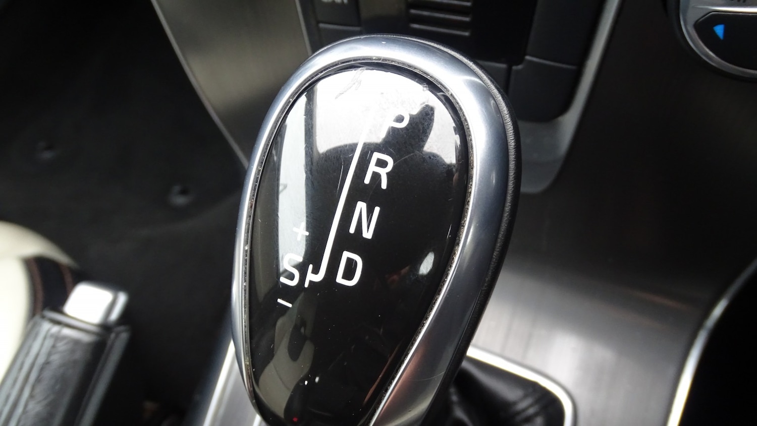 Used Volvo V40 Cross Country 2014 for sale - 76483001: Photo 40