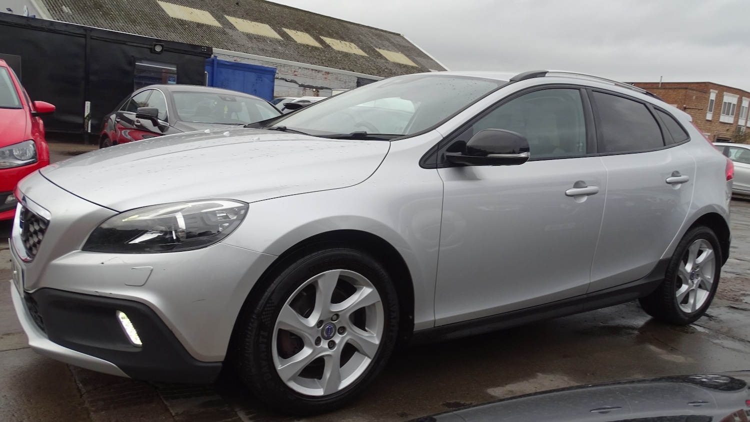 Used Volvo V40 Cross Country 2014 for sale - 76483001: Photo 8